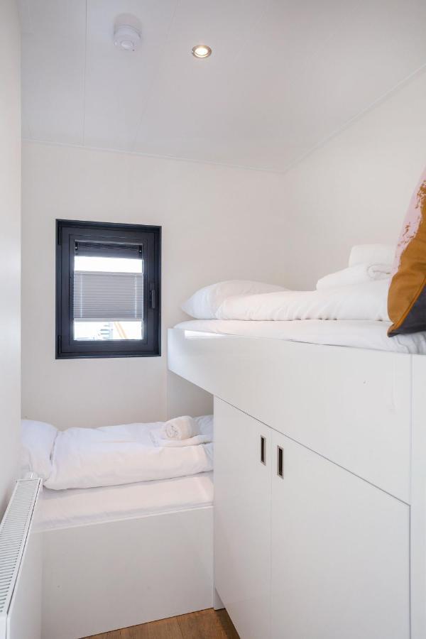 Welcome In - Houseboat Agua Dolce Met Tuin, Paviljoenwei 4, Sneek - Offingawier Exterior photo