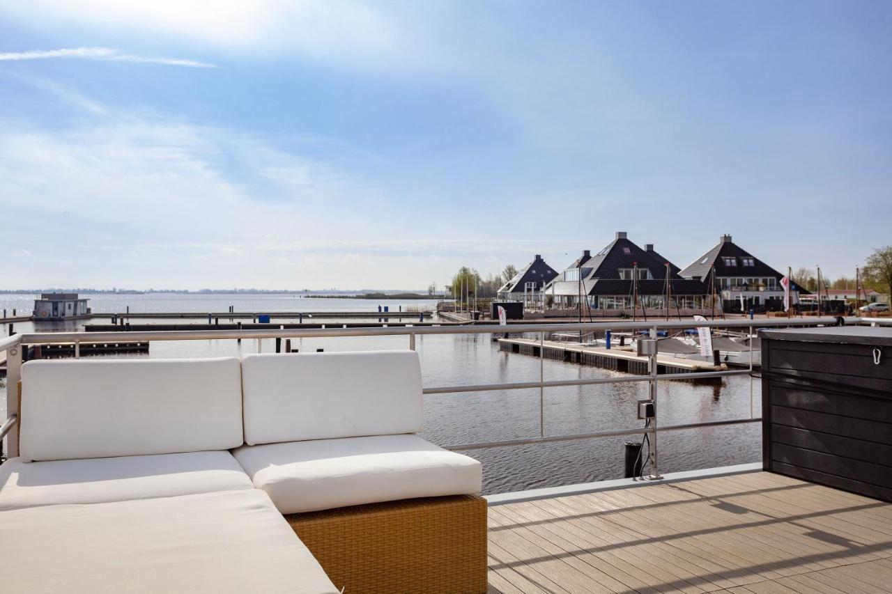 Welcome In - Houseboat Agua Dolce Met Tuin, Paviljoenwei 4, Sneek - Offingawier Exterior photo